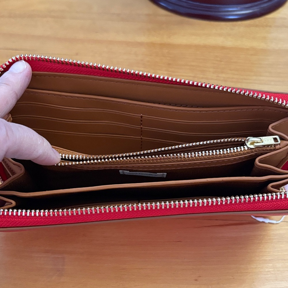 NEW Vera Bradley Red Leather Continental Wallet Goji Berry Red Zip Around Zippy - Picture 8 of 11